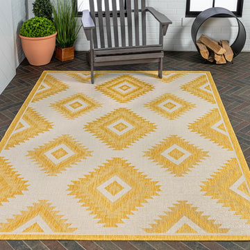 Lior Geometric Moroccan Diamond Area Rug